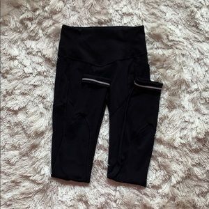 Classic Black Lululemon leggings with pockets
